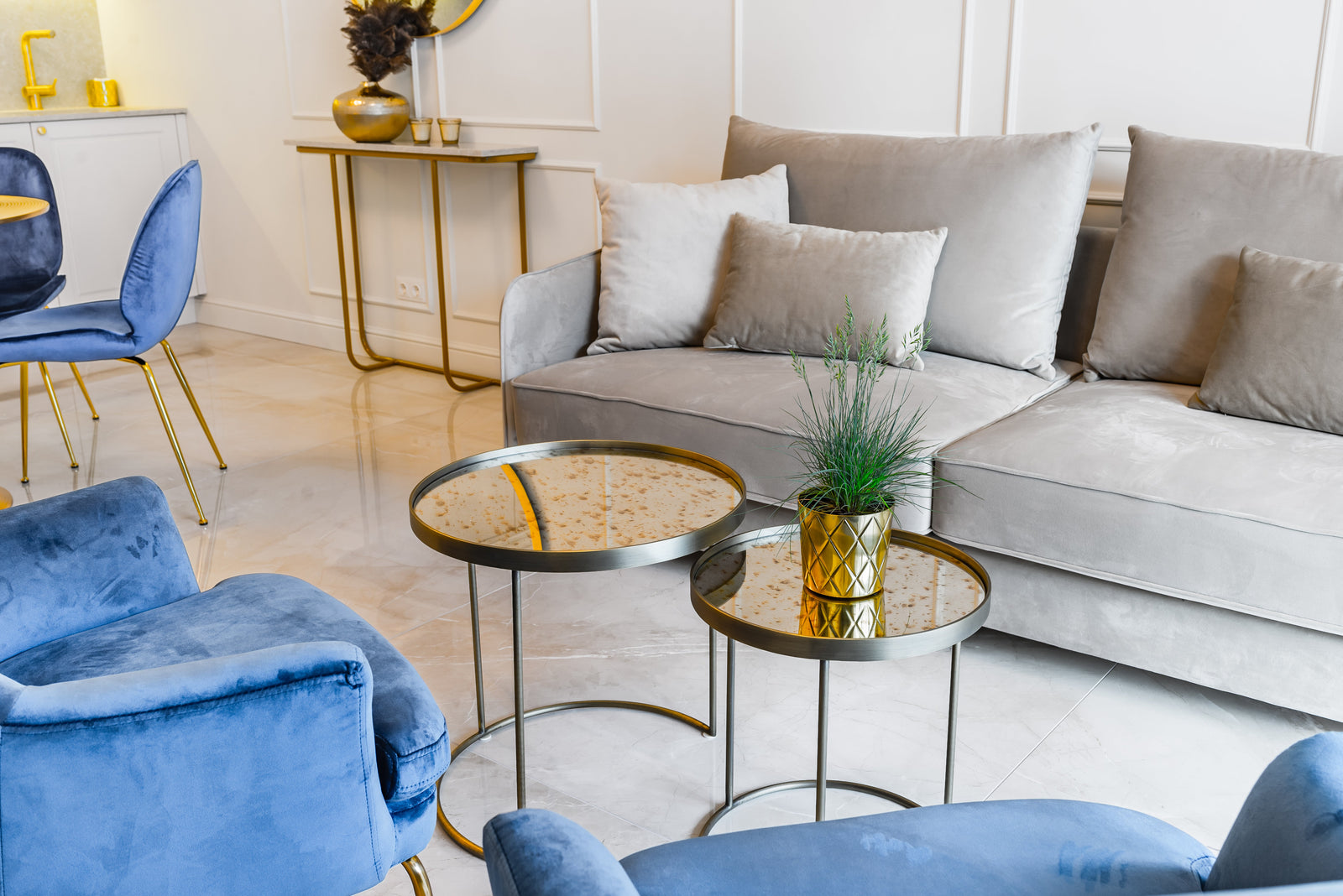 Side Tables & Table Nests