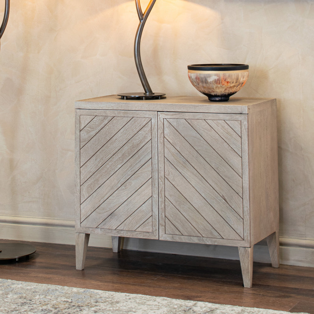 Croft Cabinet Stonewash HL Roomset