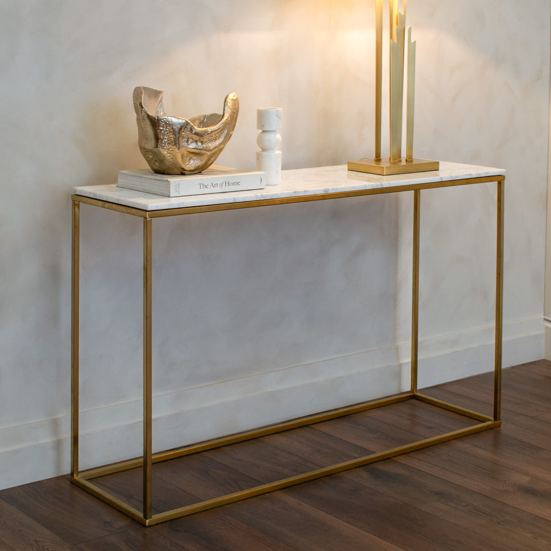 Yarrow Console Table Roomset