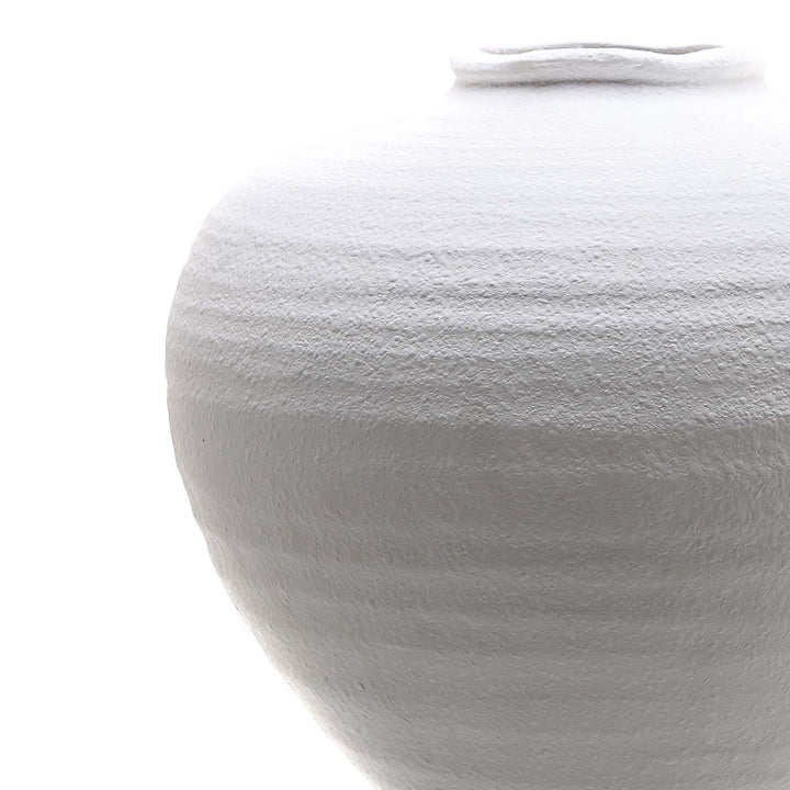 Regola Matt White Ceramic Vase by Hill Interiors