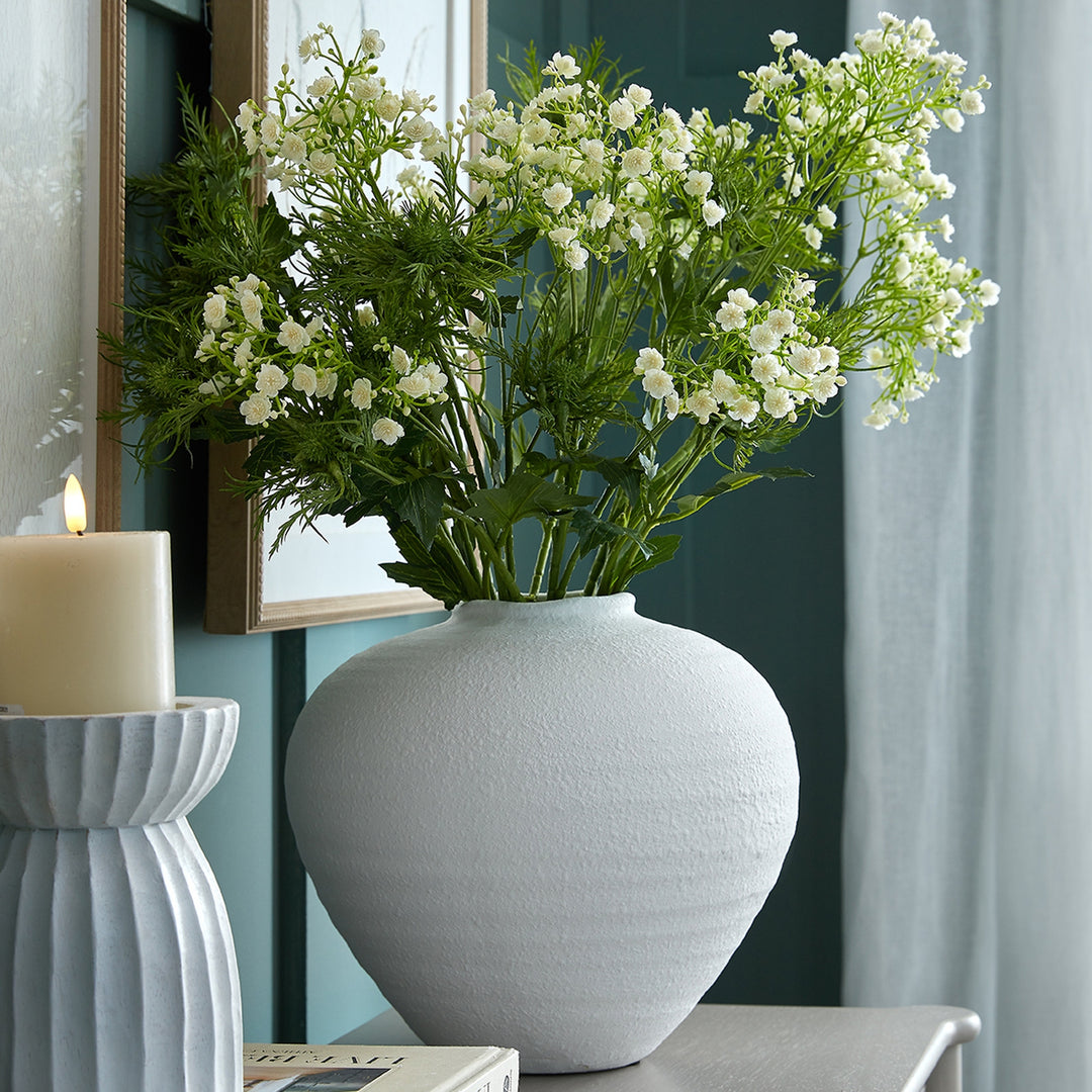 Regola Large Matt White Ceramic Vase by Hill Interiors