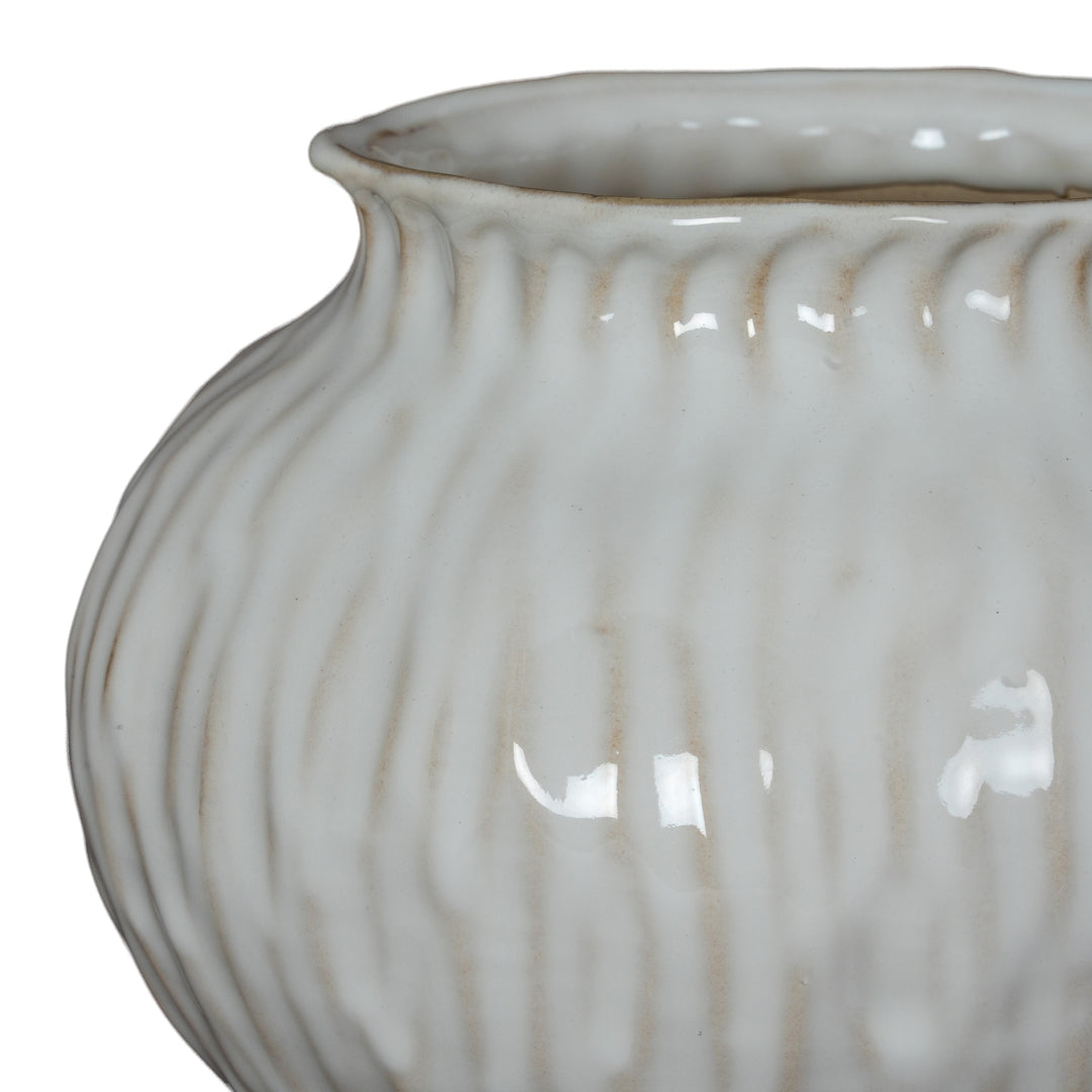 Numa Squat Vase by Hill Interiors