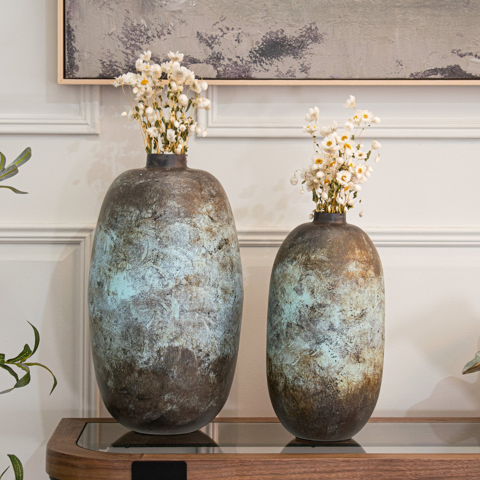 Igino Weathered Bronze Set of Two Vases Roomset