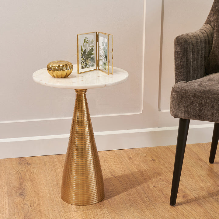 Kilo Side Table Roomset