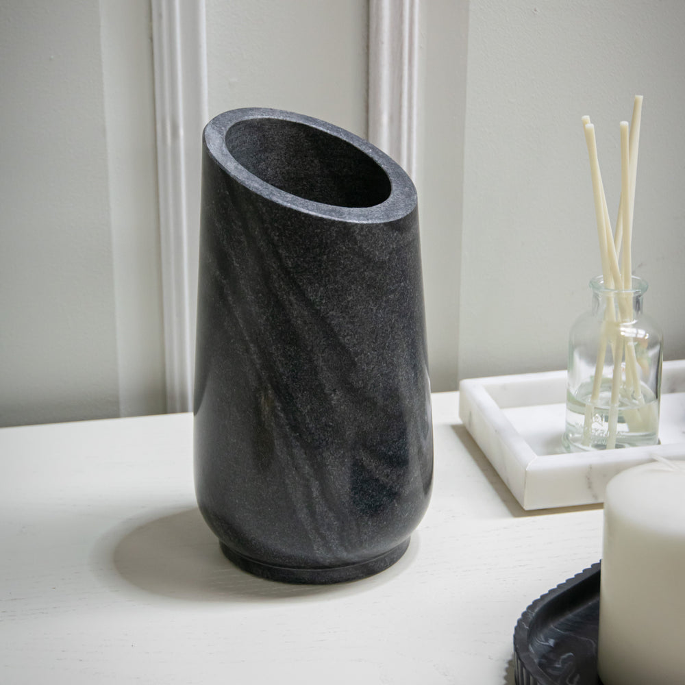 Arlet, vase black marble Roomset