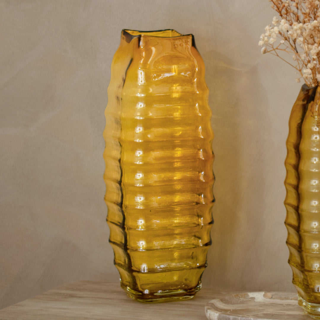 Ellingsen Large Vase Roomset
