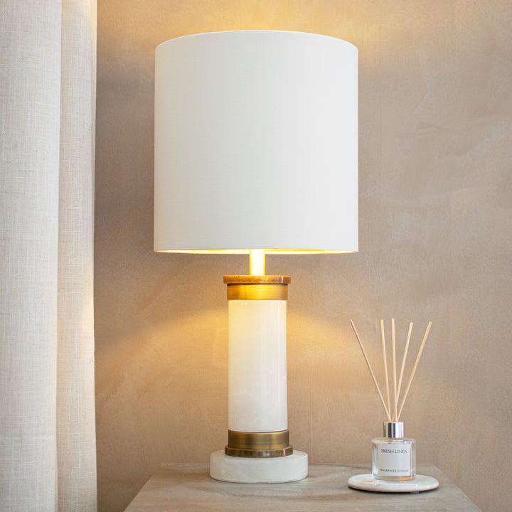 Tamara, table lamp    SNN Roomset