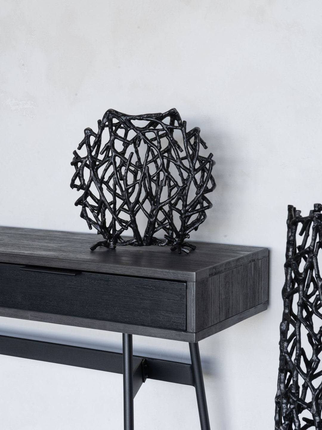 Twig Sculpture Disc Vase Black