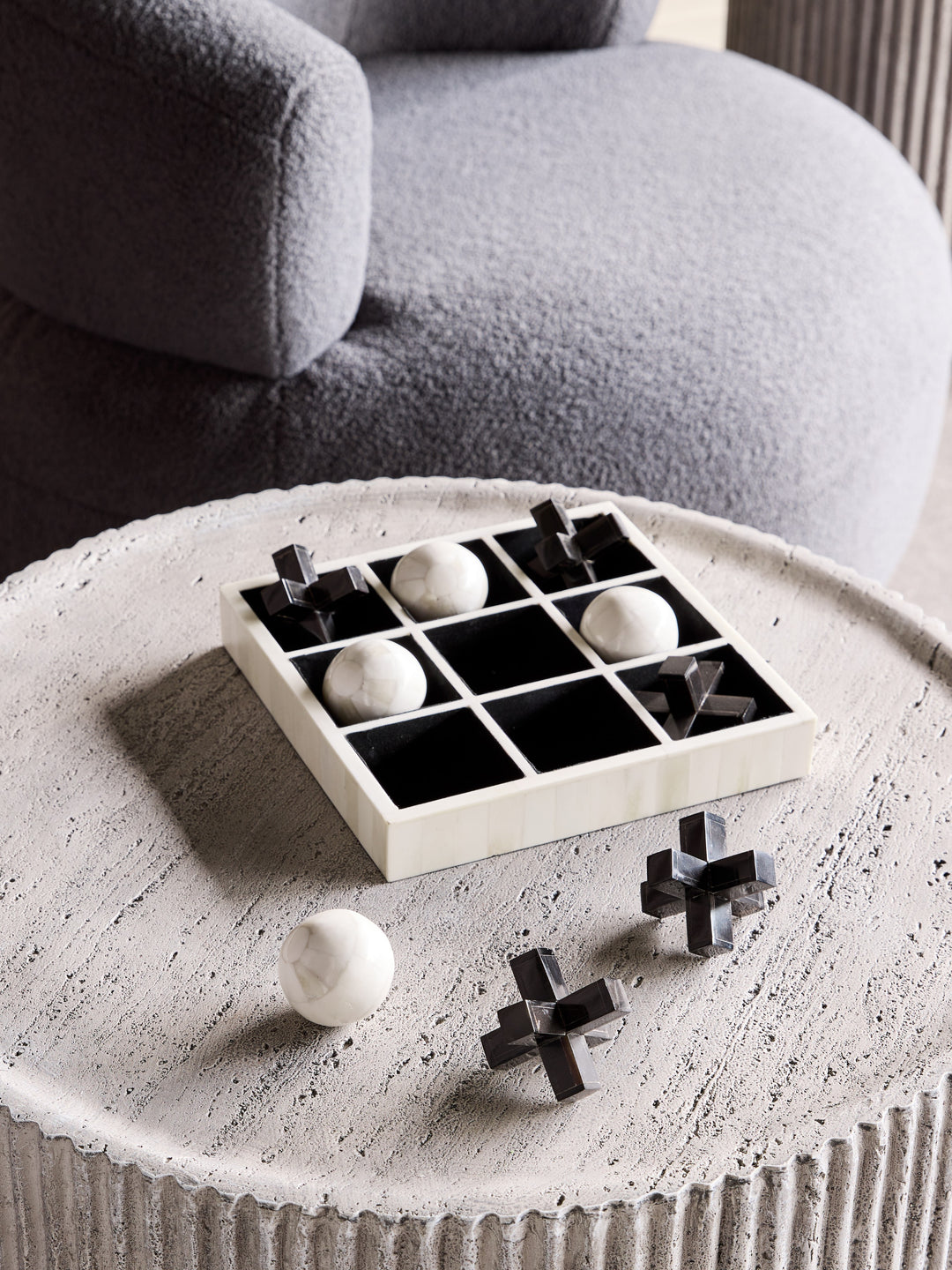 Farnham Off White and Black Bone Horn Inlay Noughts and Crosses