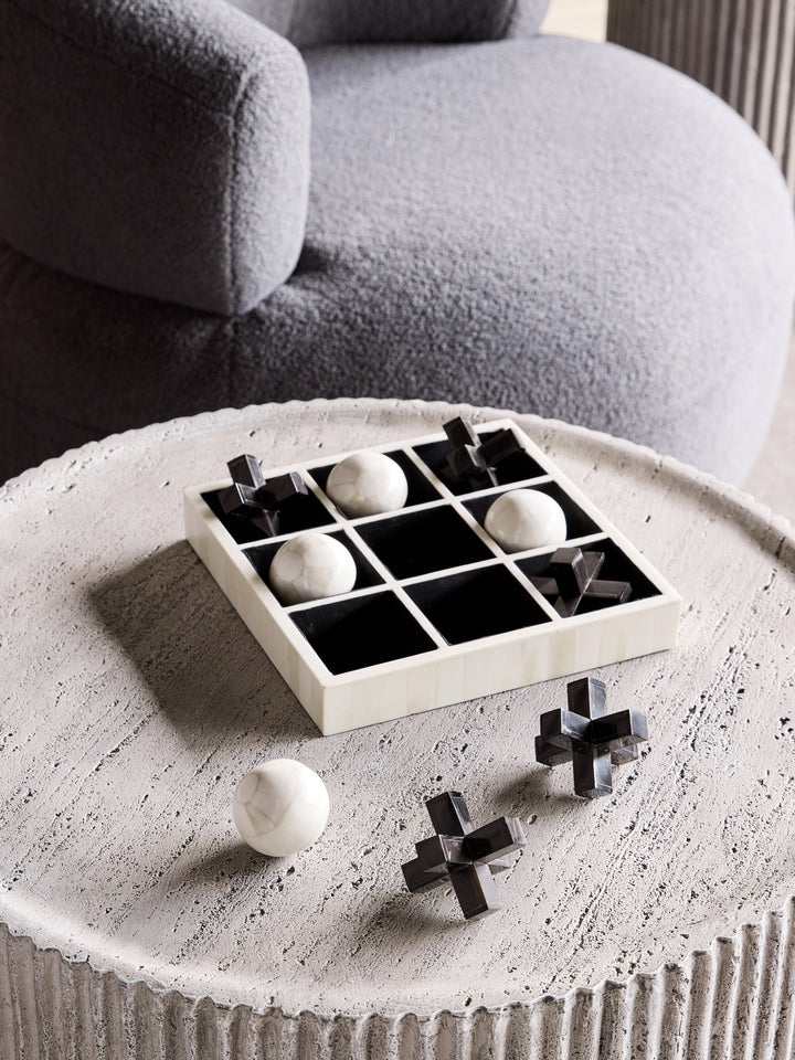 Farnham Off White and Black Bone Horn Inlay Noughts and Crosses
