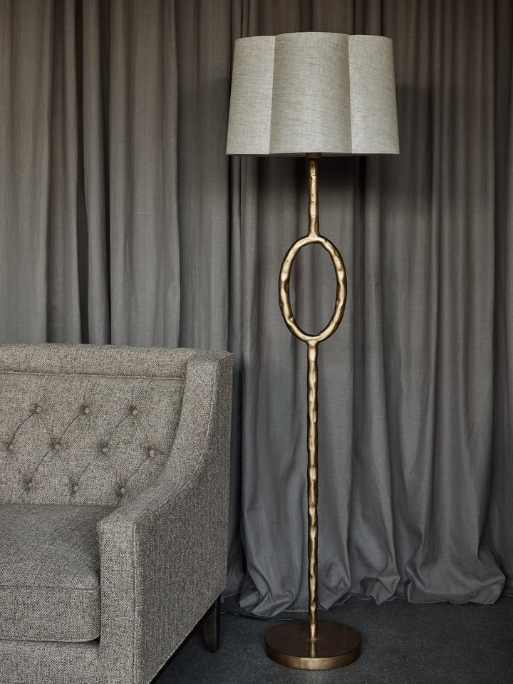 Ronde Floor Lamp with Linen Shade