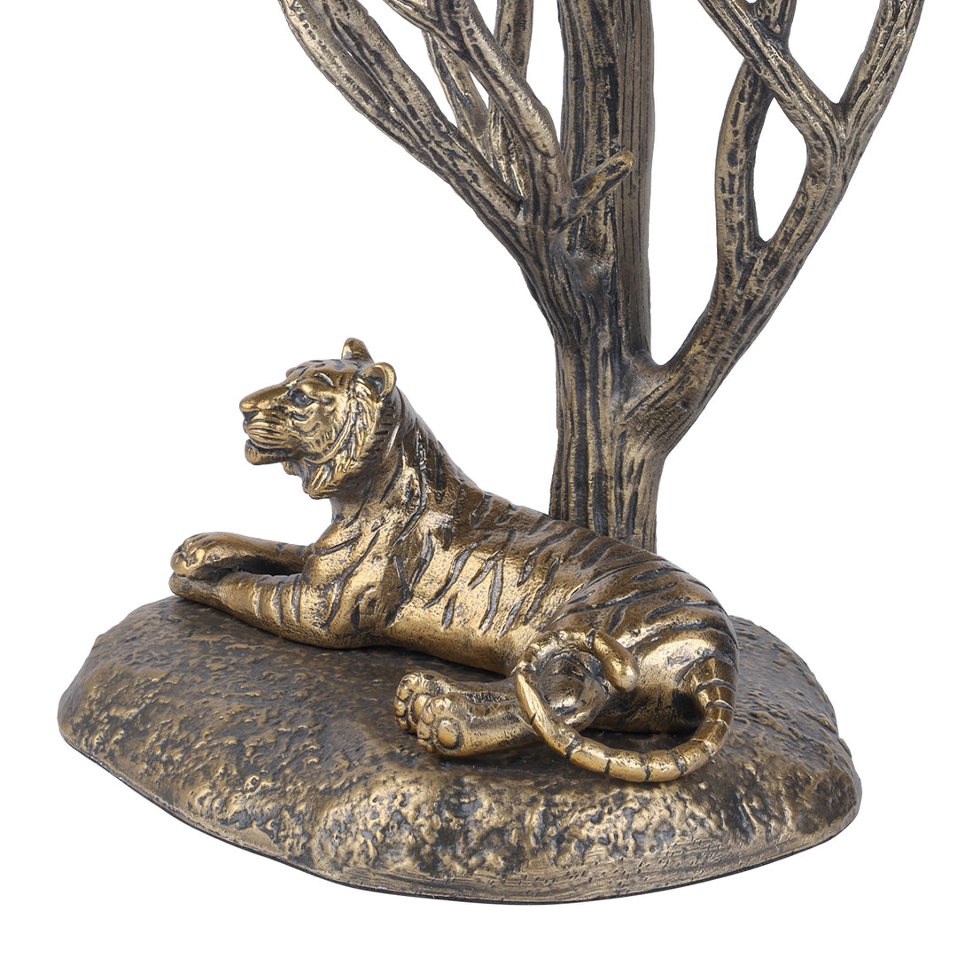 Kavari Tiger Lamp