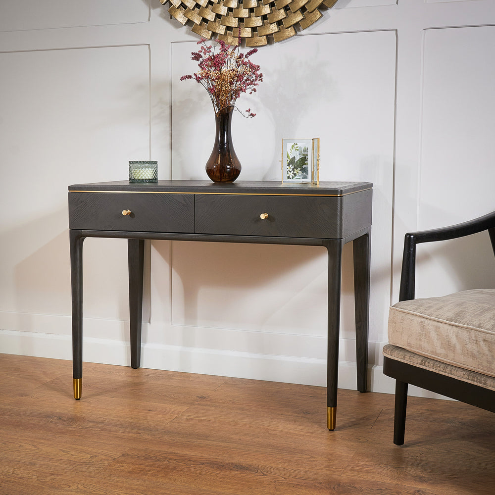 Marlow Dressing Table Roomset
