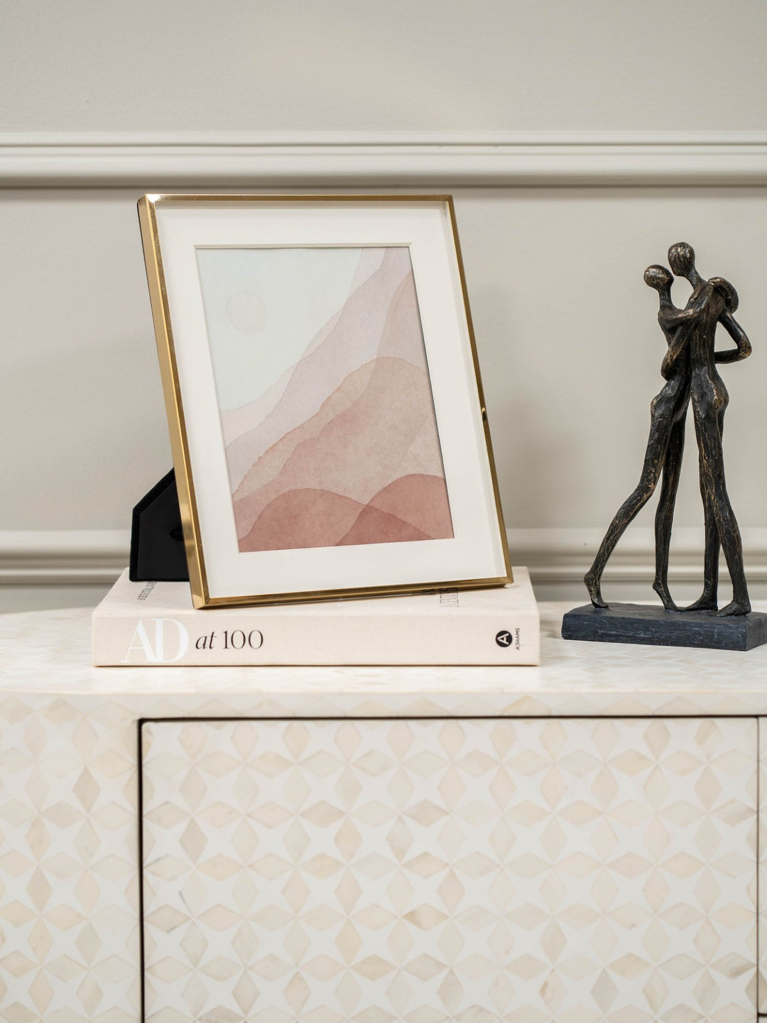 Strand Photo Frame Iron Gold 20x25cm 3D